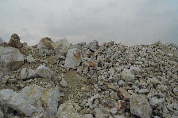 quartz gravel